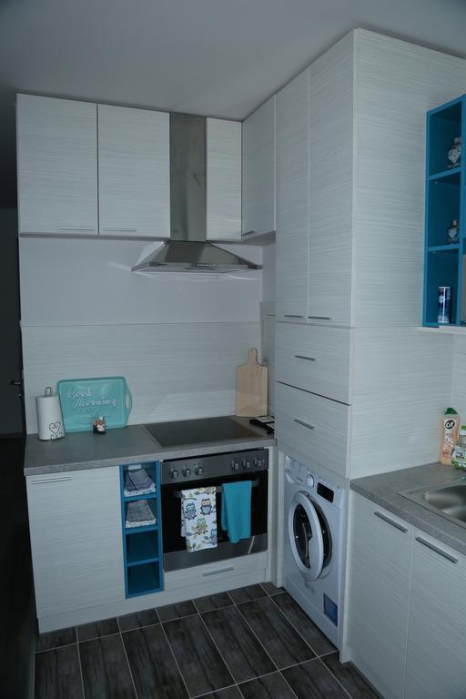 Szofi Apartman ハイデゥソボスロー エクステリア 写真