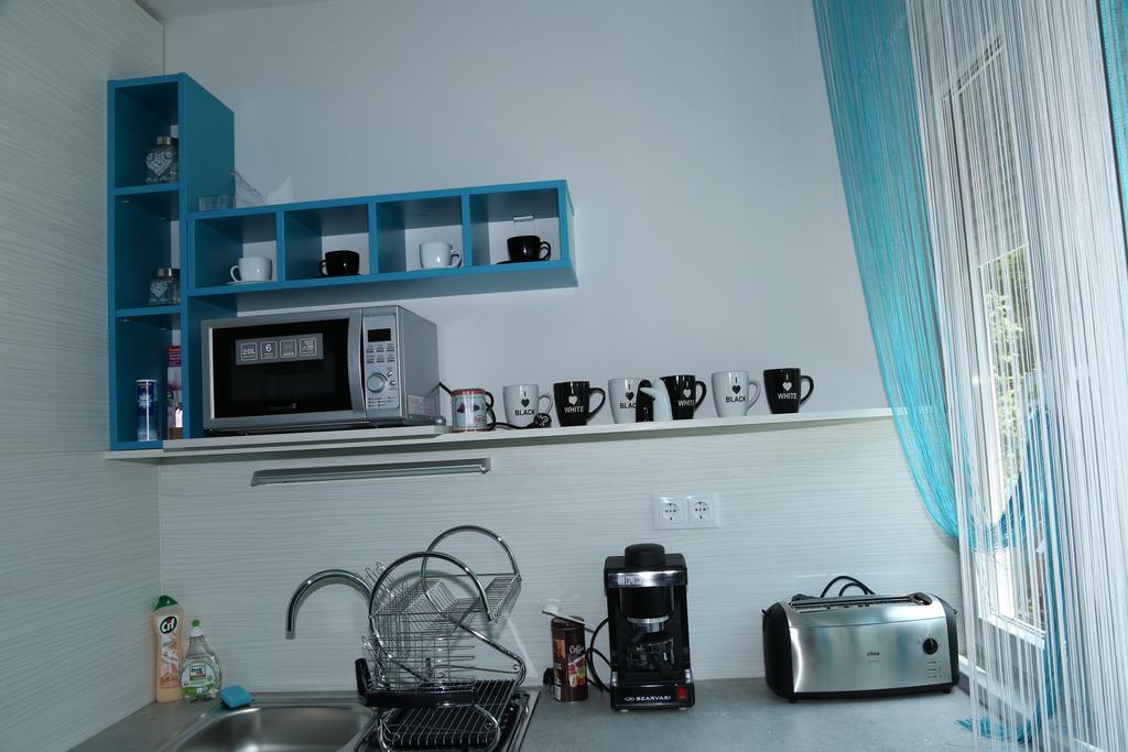 Szofi Apartman ハイデゥソボスロー エクステリア 写真